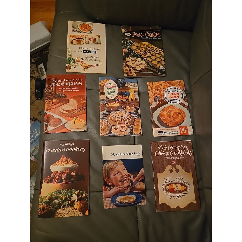 Lot‎ Of 8 Vtg Recipe CookBooks  Recipe  Books 1956